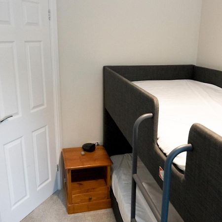 Townhouse In The Heart Of Poole With Beach Hut Apartment Bagian luar foto