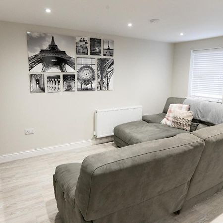 Townhouse In The Heart Of Poole With Beach Hut Apartment Bagian luar foto