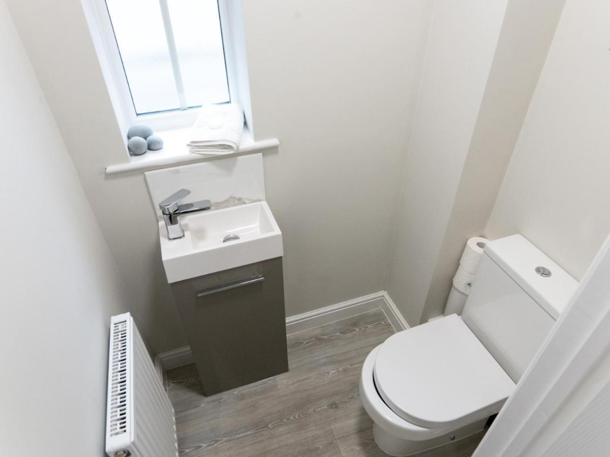 Townhouse In The Heart Of Poole With Beach Hut Apartment Bagian luar foto